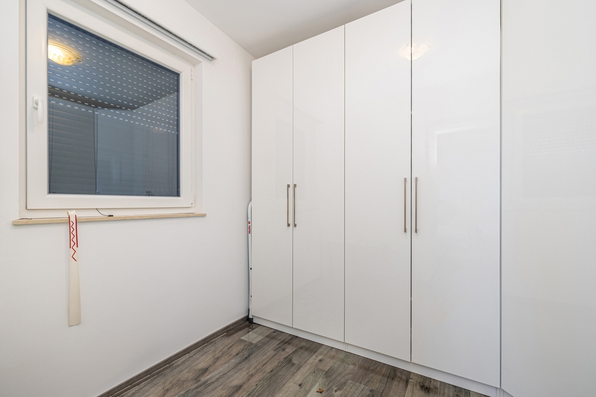 OTOK KRK, MALINSKA - Luksuzni penthouse s panoramskim pogledom na morje