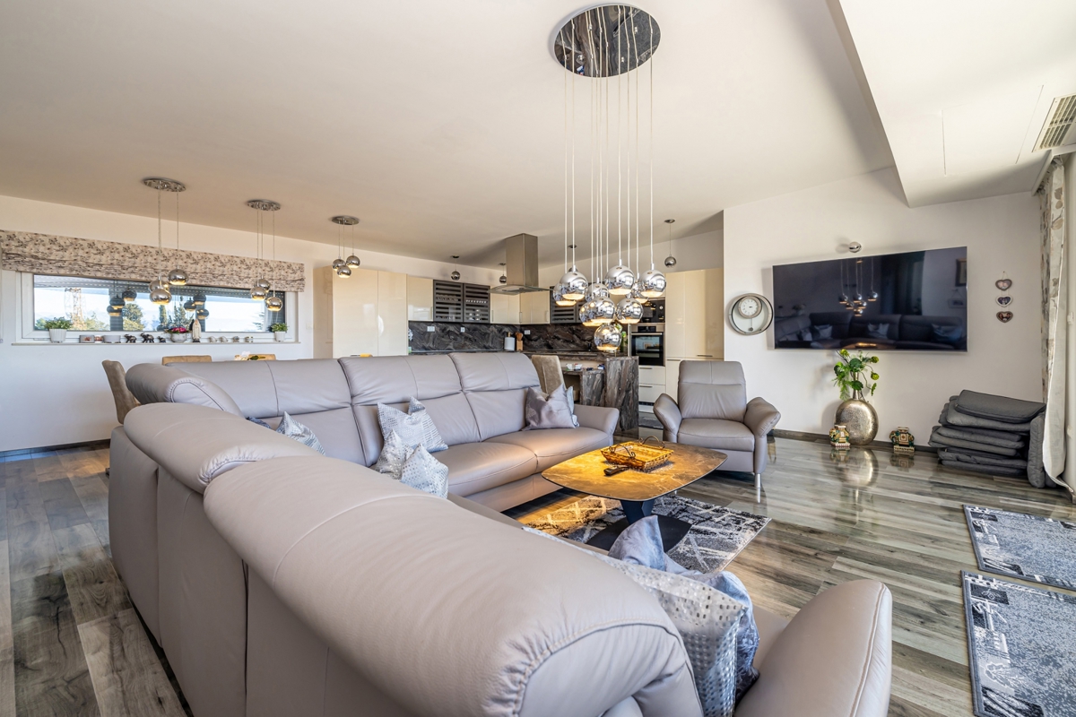 OTOK KRK, MALINSKA - Luksuzni penthouse s panoramskim pogledom na morje