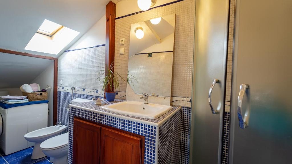 GORSKI KOTAR, LOKVE - Hiša s tremi apartmaji