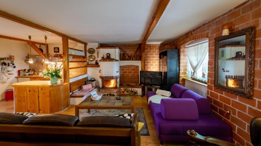 GORSKI KOTAR, LOKVE - Hiša s tremi apartmaji