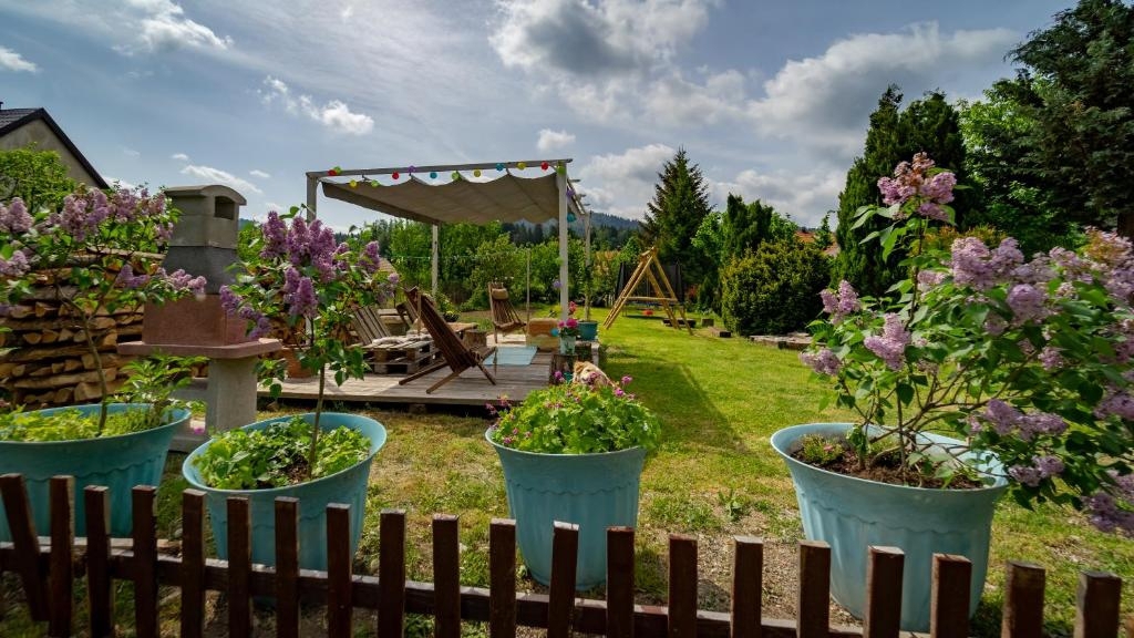 GORSKI KOTAR, LOKVE - Hiša s tremi apartmaji
