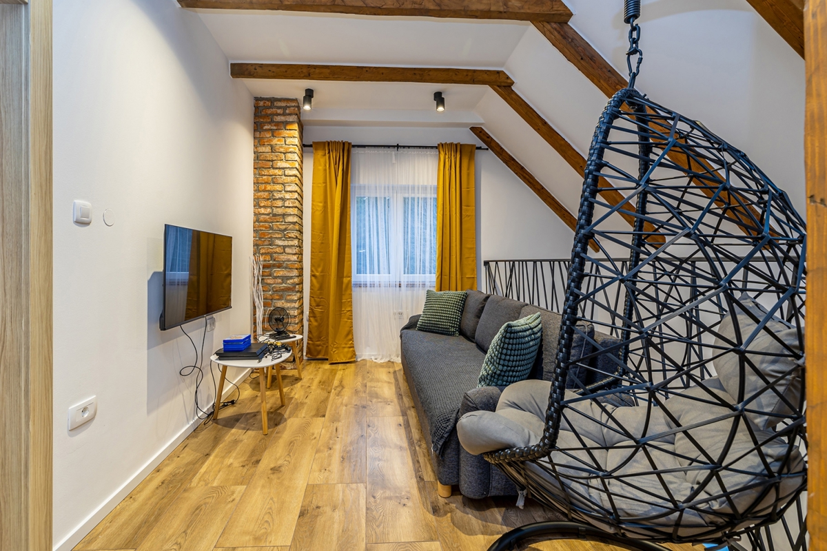 RAVNA GORA - Hiša s savno in jacuzzijem