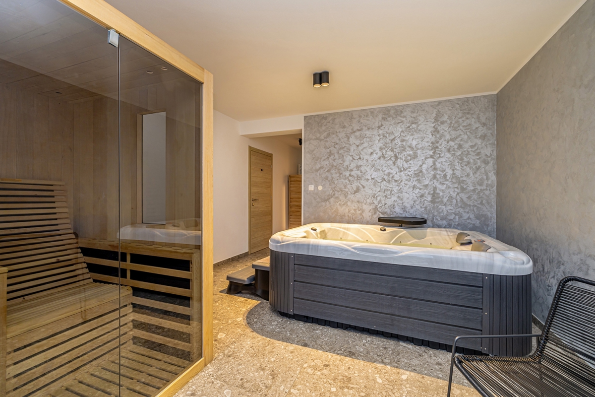 RAVNA GORA - Hiša s savno in jacuzzijem