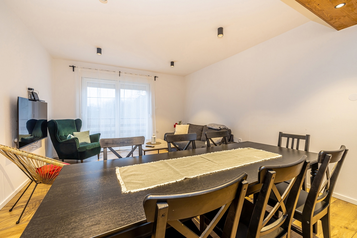 RAVNA GORA - Hiša s savno in jacuzzijem