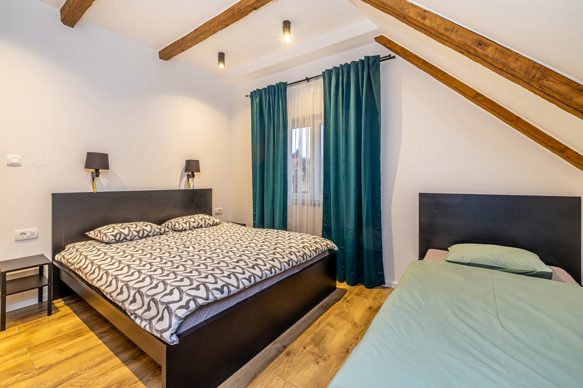 RAVNA GORA - Hiša s savno in jacuzzijem