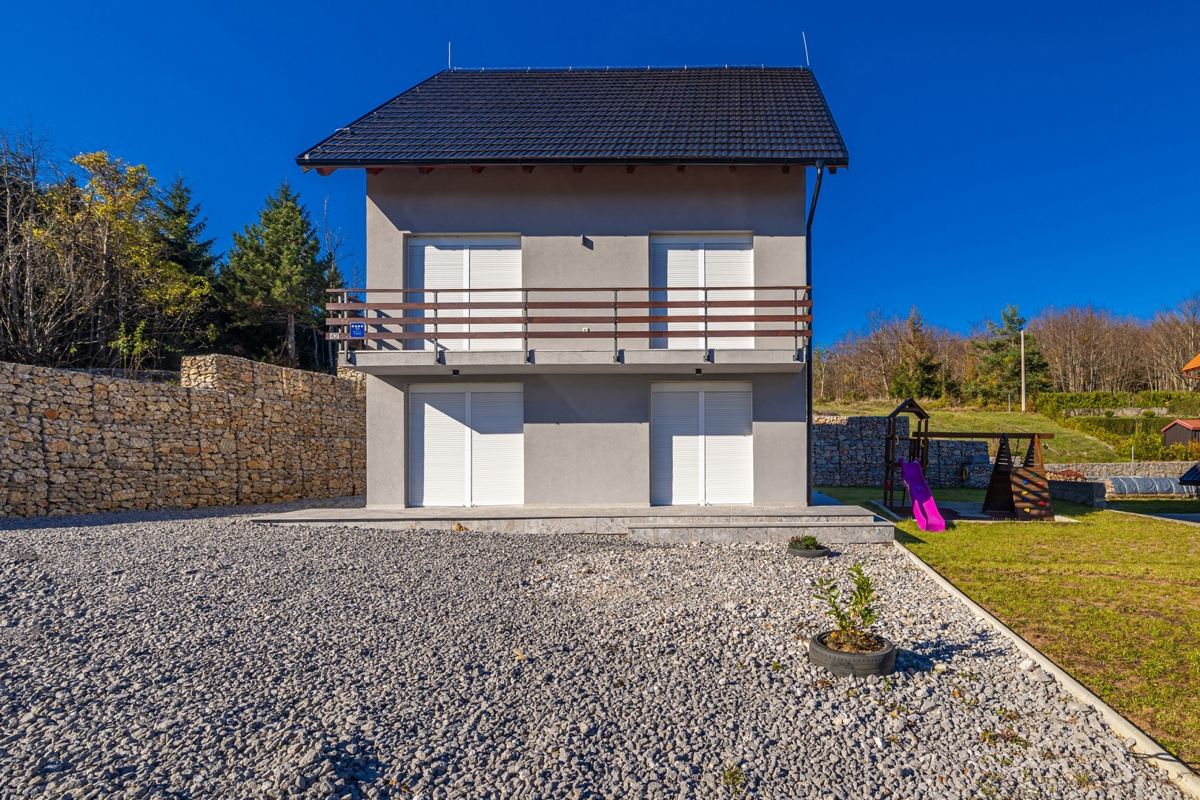 RAVNA GORA - Hiša s savno in jacuzzijem