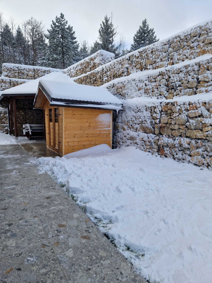 RAVNA GORA - Hiša s savno in jacuzzijem