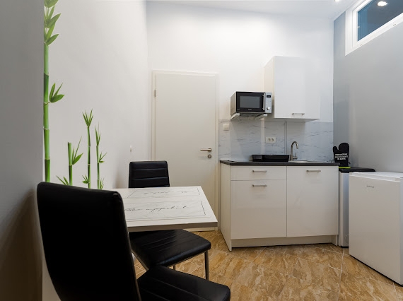 RIJEKA, CENTER – Tri elegantna stanovanja na vrhunski lokaciji