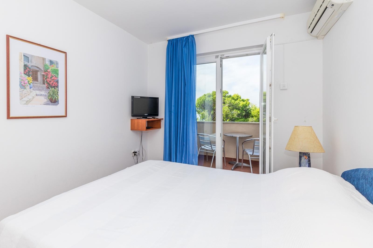 OTOK KRK, PUNAT - Hiša prva vrsta ob morju