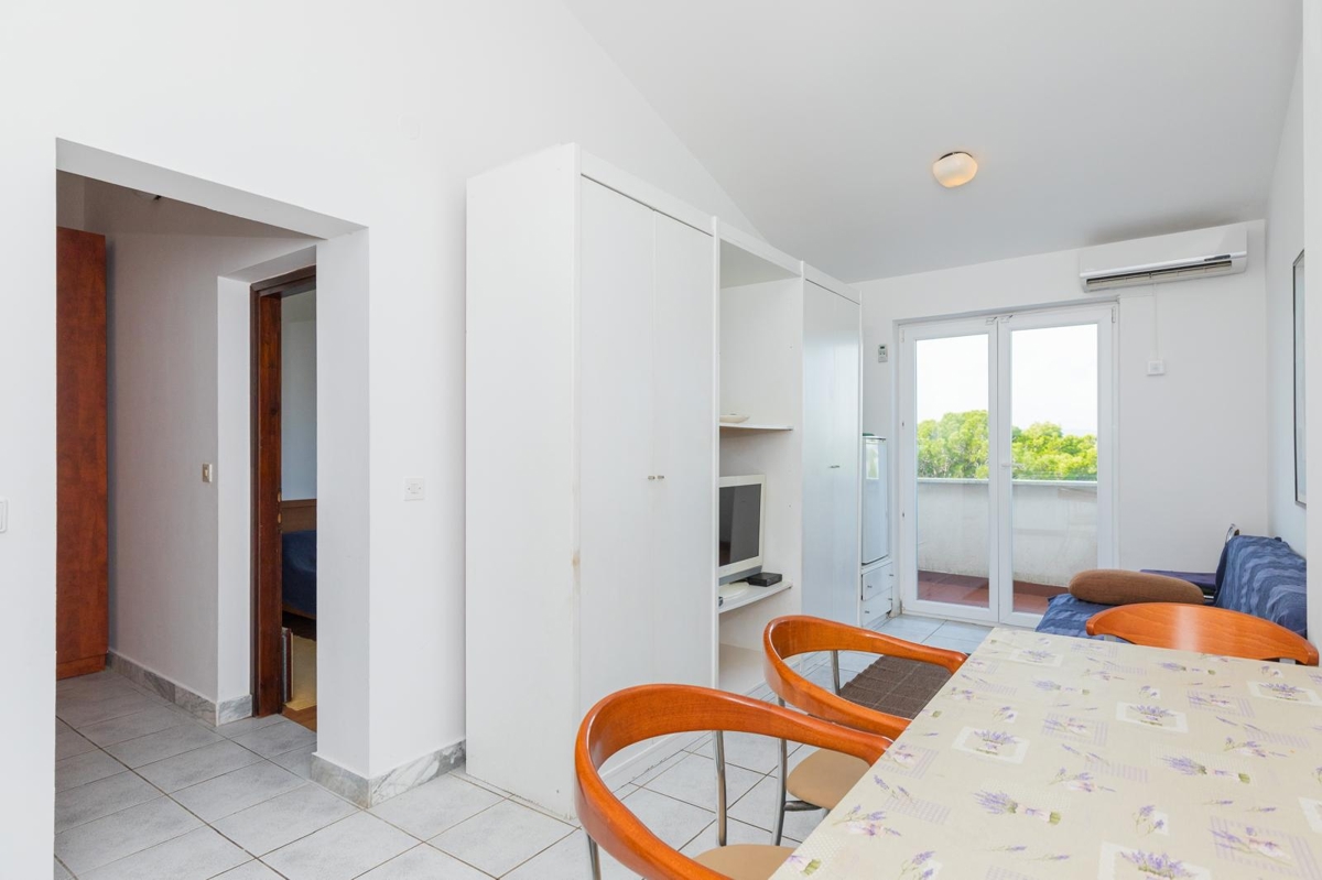 OTOK KRK, PUNAT - Hiša prva vrsta ob morju