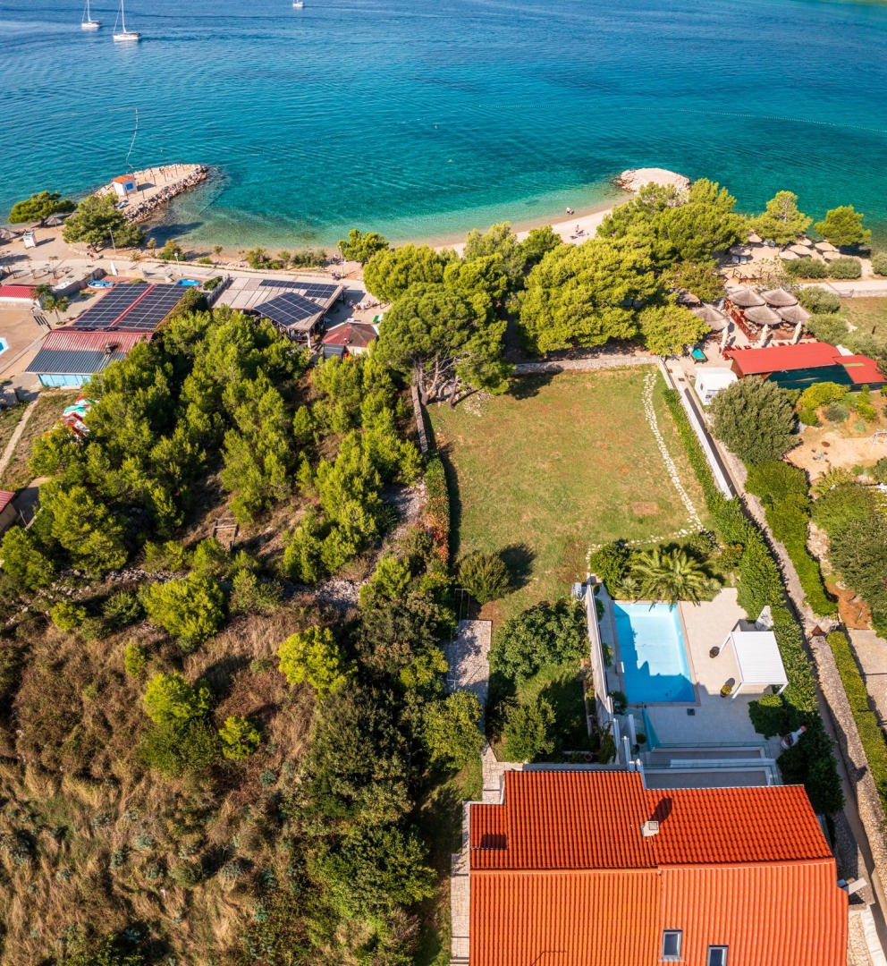 OTOK KRK, PUNAT - Hiša prva vrsta ob morju