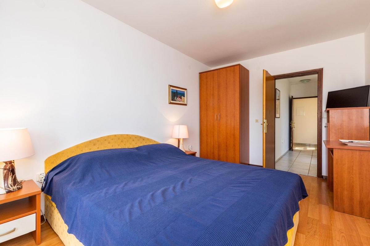 OTOK KRK, PUNAT - Hiša prva vrsta ob morju