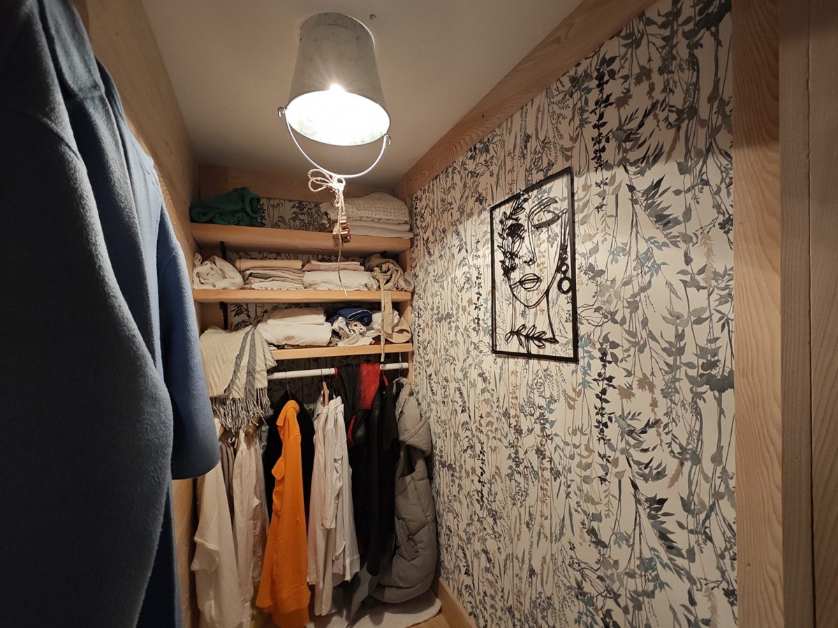 GORSKI KOTAR, FUŽINE - Hiša dvojček, popolnoma adaptirana