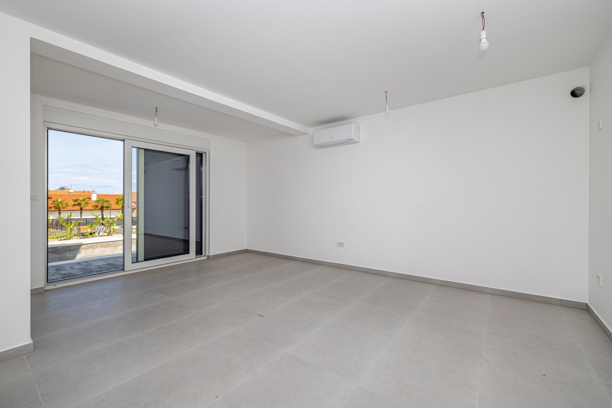 MALINSKA - Dva apartmaja z bazenom v novogradnji
