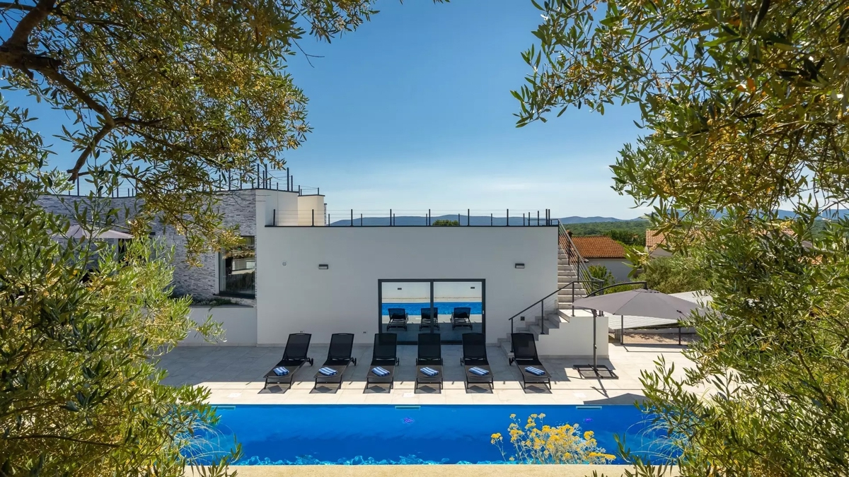 OTOK KRK - Luksuzna vila modernega dizajna 