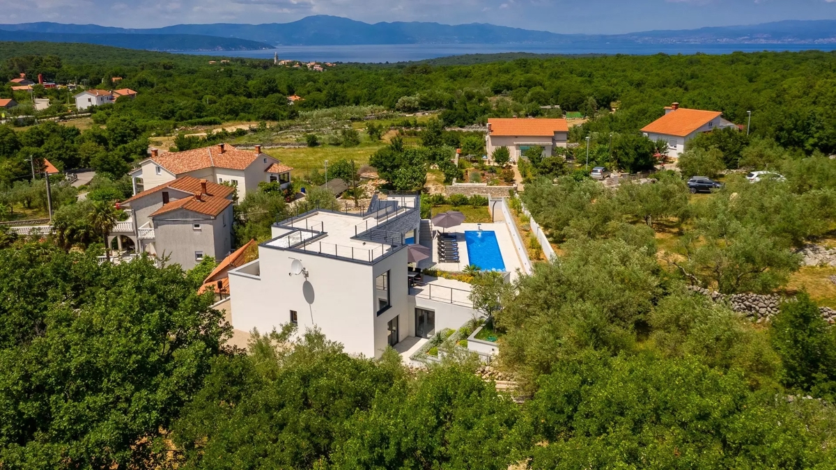 OTOK KRK - Luksuzna vila modernega dizajna 