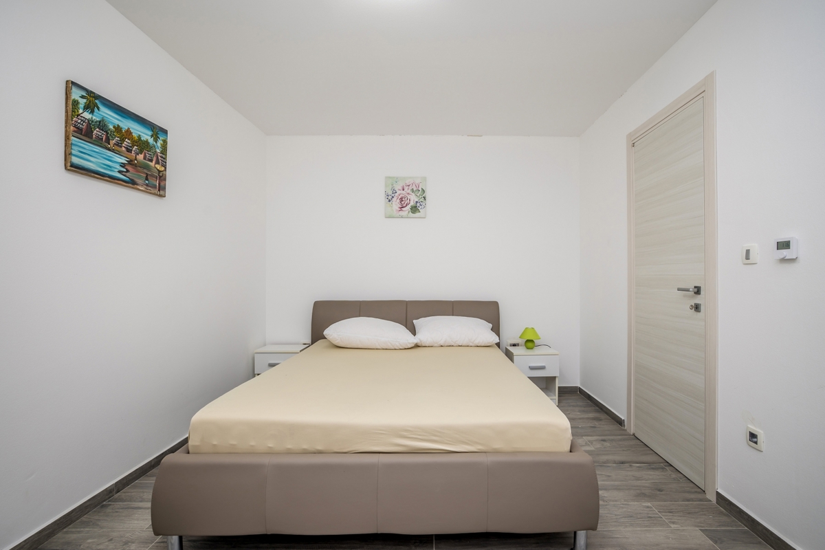 ČIŽIĆI – Luksuzna apartmajska vila z wellnessom in bazenom ob morju