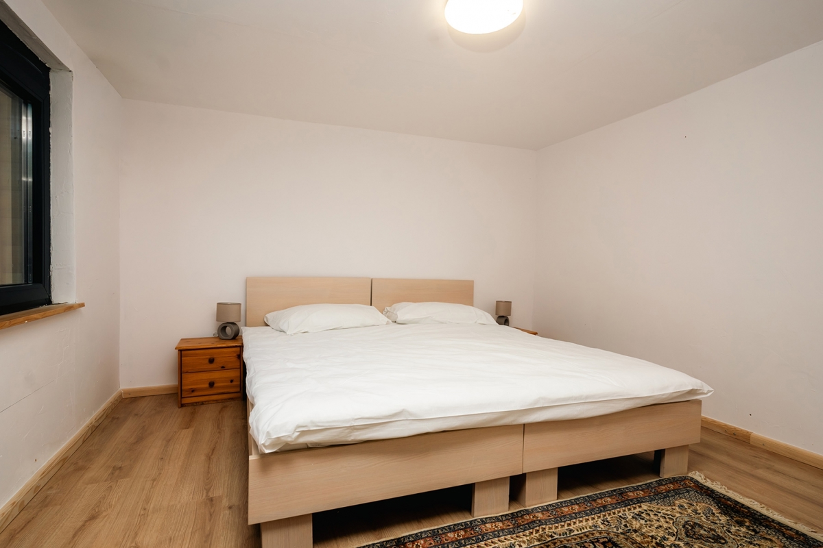 MRKOPALJ - Samostojna hiša z vrtom