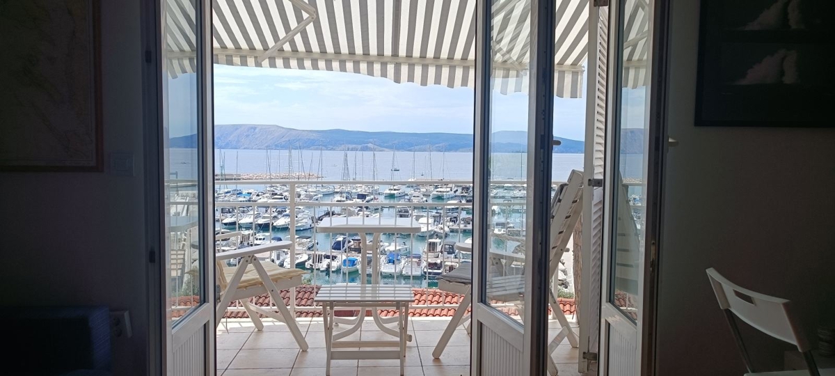 NOVI VINODOLSKI - Apartma v bližini morja s čudovitim razgledom