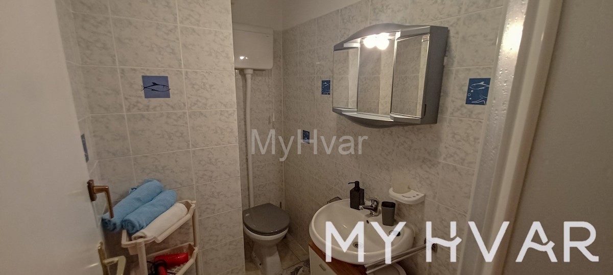 Hiša z več apartmaji v Vrboski