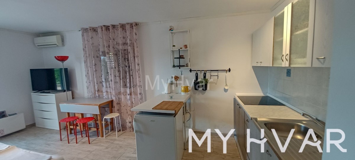 Hiša z več apartmaji v Vrboski