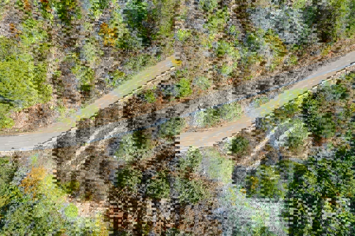 Kmetijska zemljišča v bližini trajektnega pristanišča