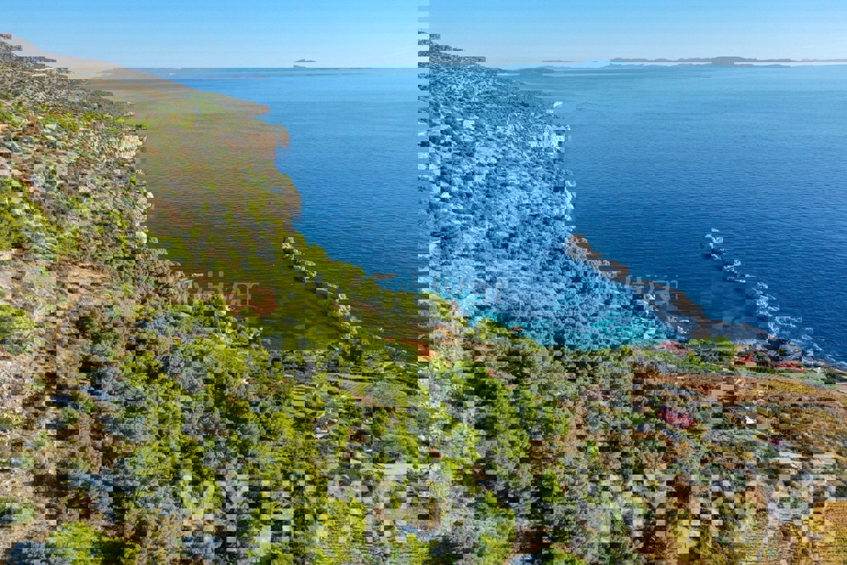 Zemljišče s projektom in pogledom na morje