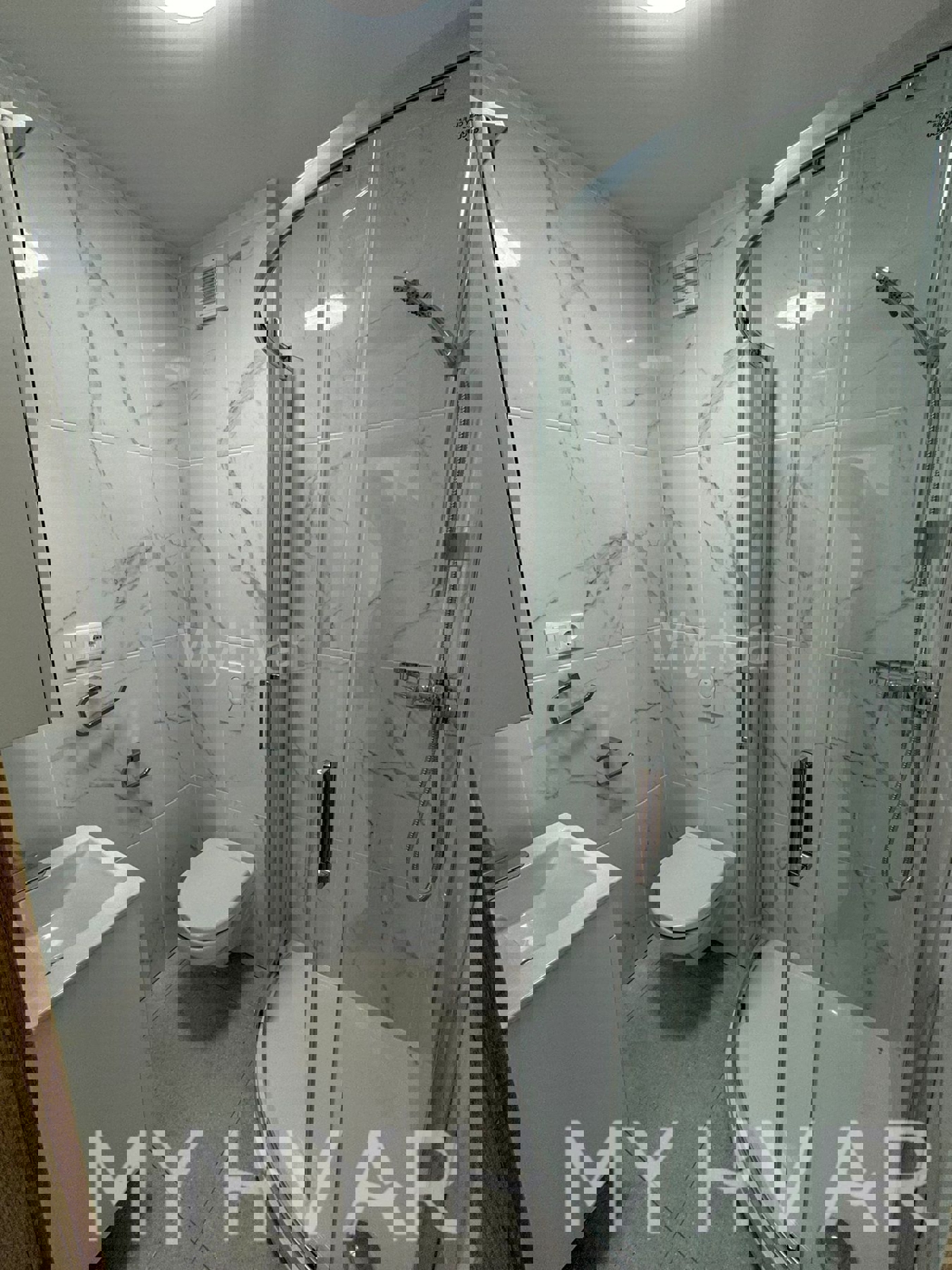 Kamnita hiša z garažo