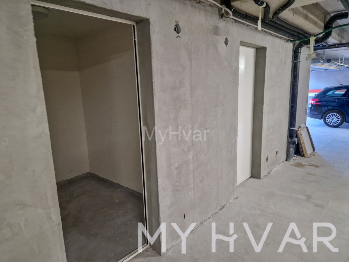 Novozgrajeno stanovanje v prvem nadstropju s pogledom na morje