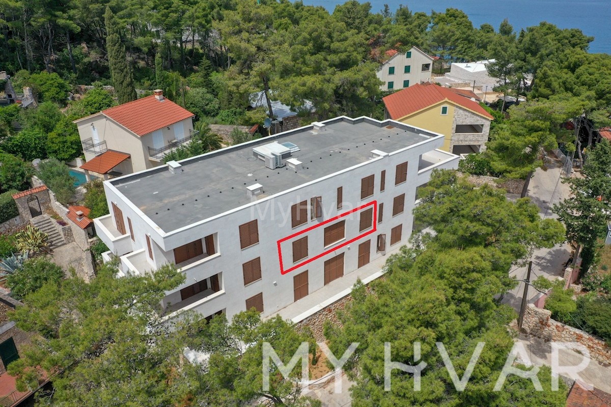 Novozgrajeno stanovanje v prvem nadstropju s pogledom na morje