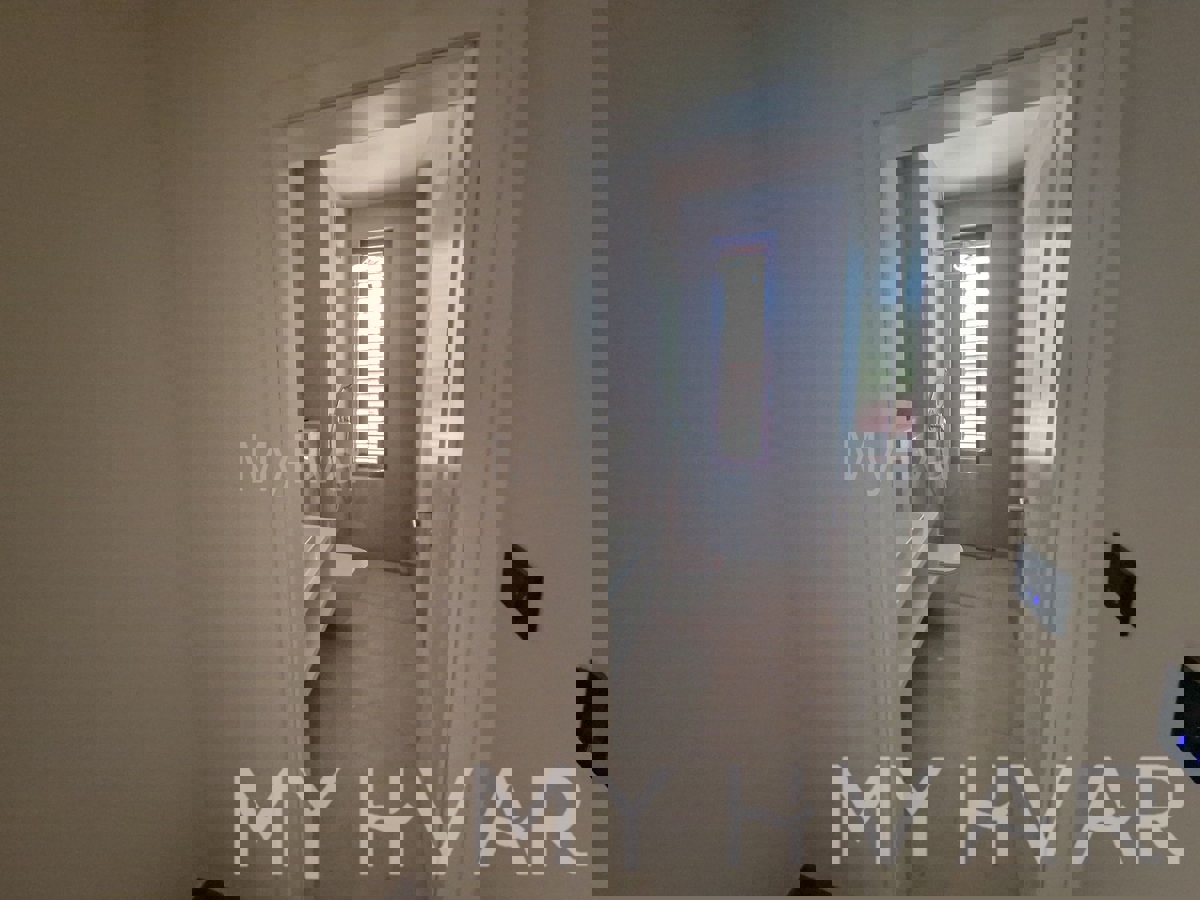 Stanovanjski blok v Vitarnji