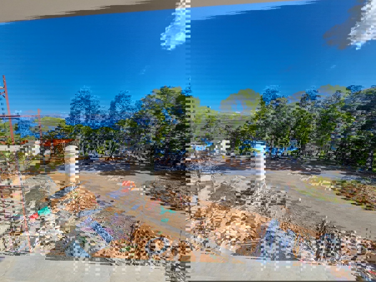 Luksuzni apartma s pogledom na morje