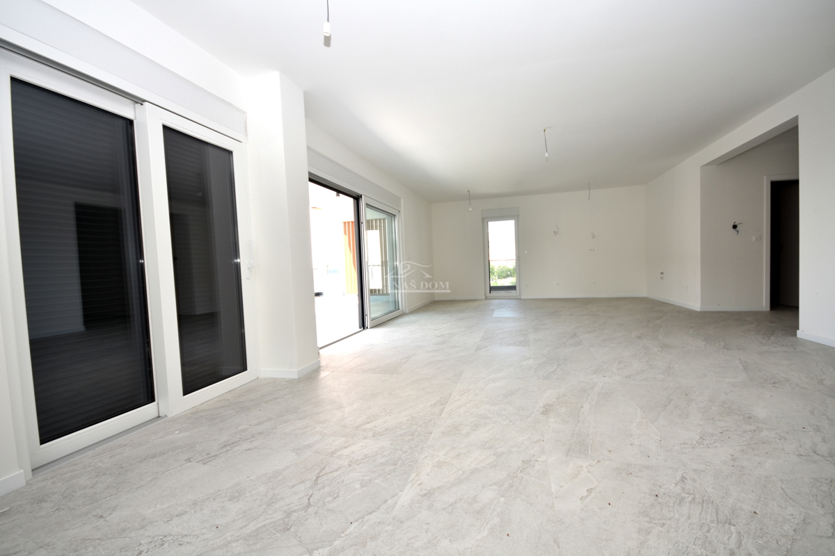 Luksuzno stanovanje S6, pogled na morje, 50m od plaže