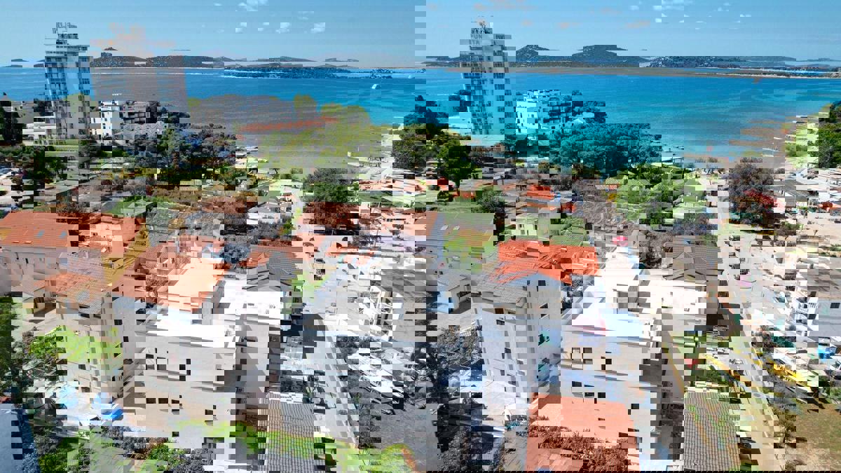 Luksuzno stanovanje S6, pogled na morje, 50m od plaže