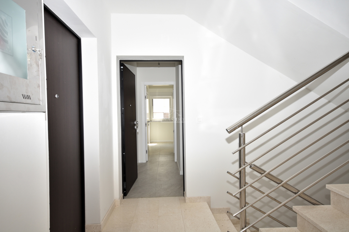 Luksuzno stanovanje S6, pogled na morje, 50m od plaže