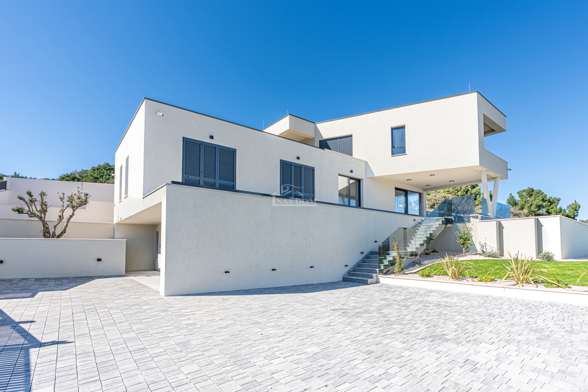 Luksuzna vila s panoramskim pogledom na morje – Betina, otok Murter