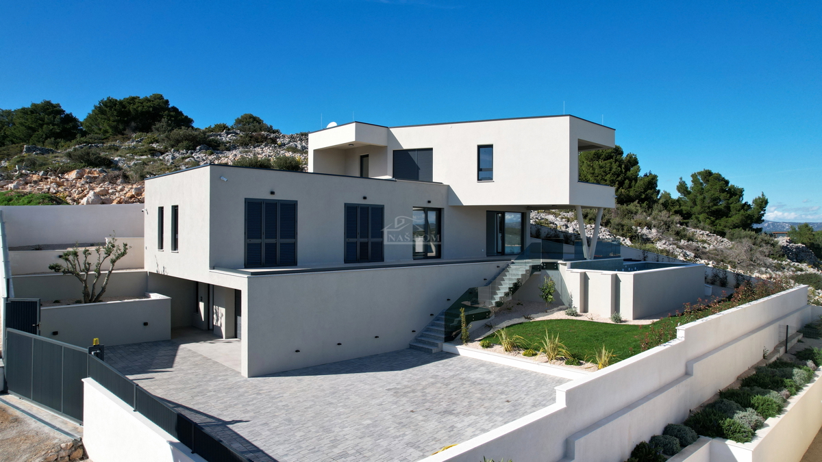 Luksuzna vila s panoramskim pogledom na morje – Betina, otok Murter