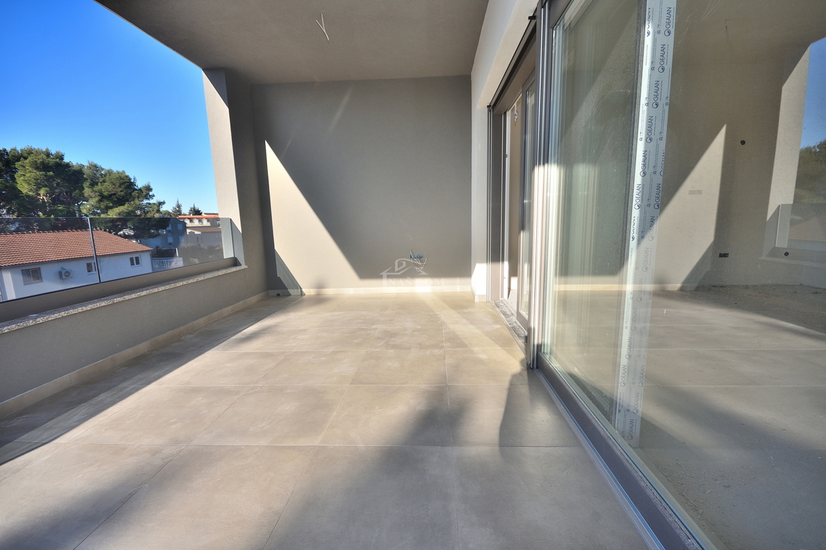 Vodice, Srima - NOVOGRADNJA A - S6 Stanovanje z razgledom na morje, 300 m od plaže