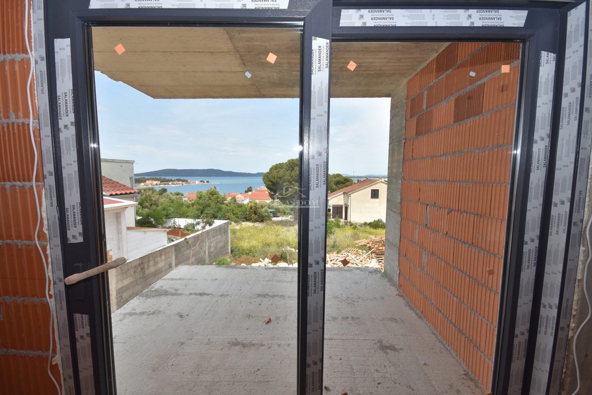 Brodarica - Stanovanje S4 z morskim razgledom, 1. nadstropje