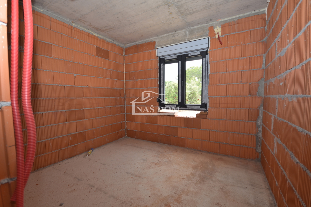 Brodarica - Stanovanje S4 z morskim razgledom, 1. nadstropje