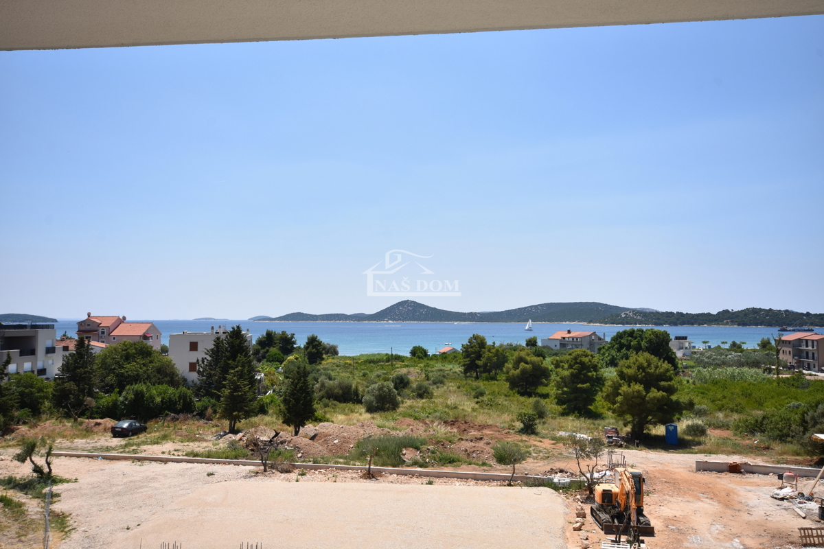 Vodice - Stanovanje S5 v drugem nadstropju s pogledom na morje, 300 m od plaže