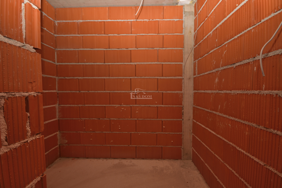 PRILOŽNOST - Luksuzno stanovanje S3 v Vodicah – 1. nadstropje, pogled na morje