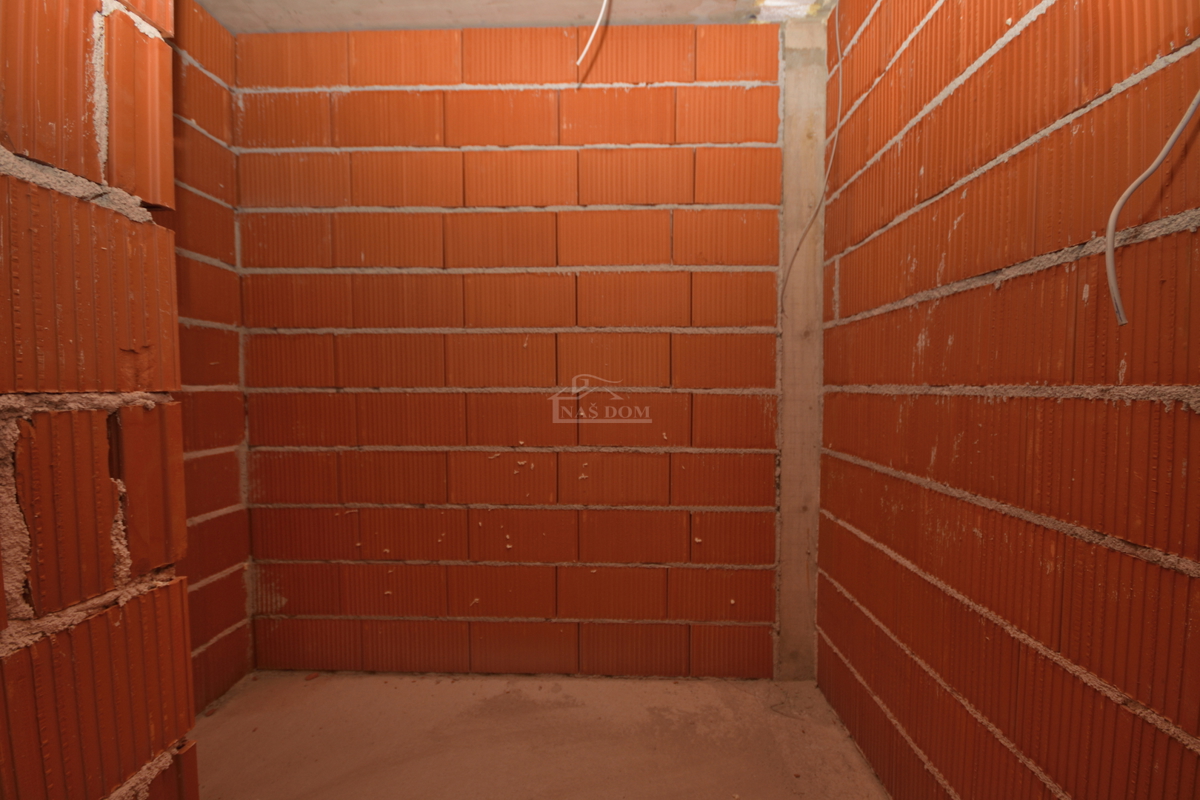 PRILOŽNOST - Luksuzno stanovanje S3 v Vodicah – 1. nadstropje, pogled na morje