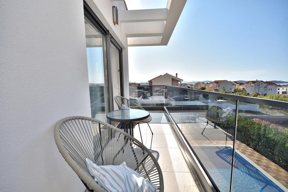 Vodice - vila z razgledom na morje