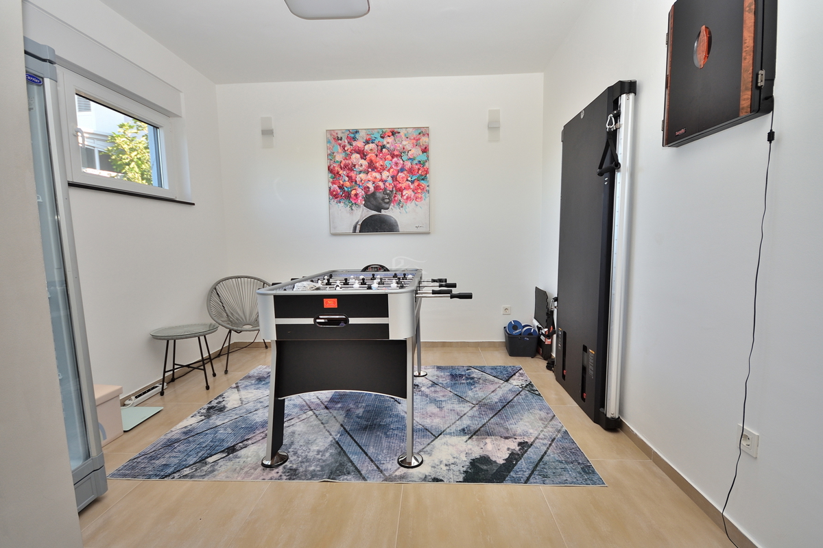 Vodice - vila z razgledom na morje