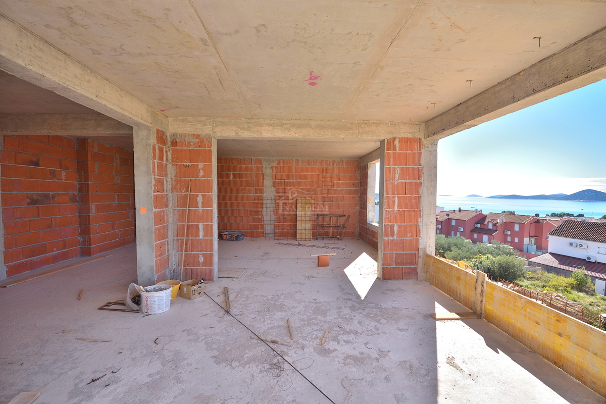 Vodice - S7 Stanovanje s tremi spalnicami, panoramski pogled na morje, novogradnja