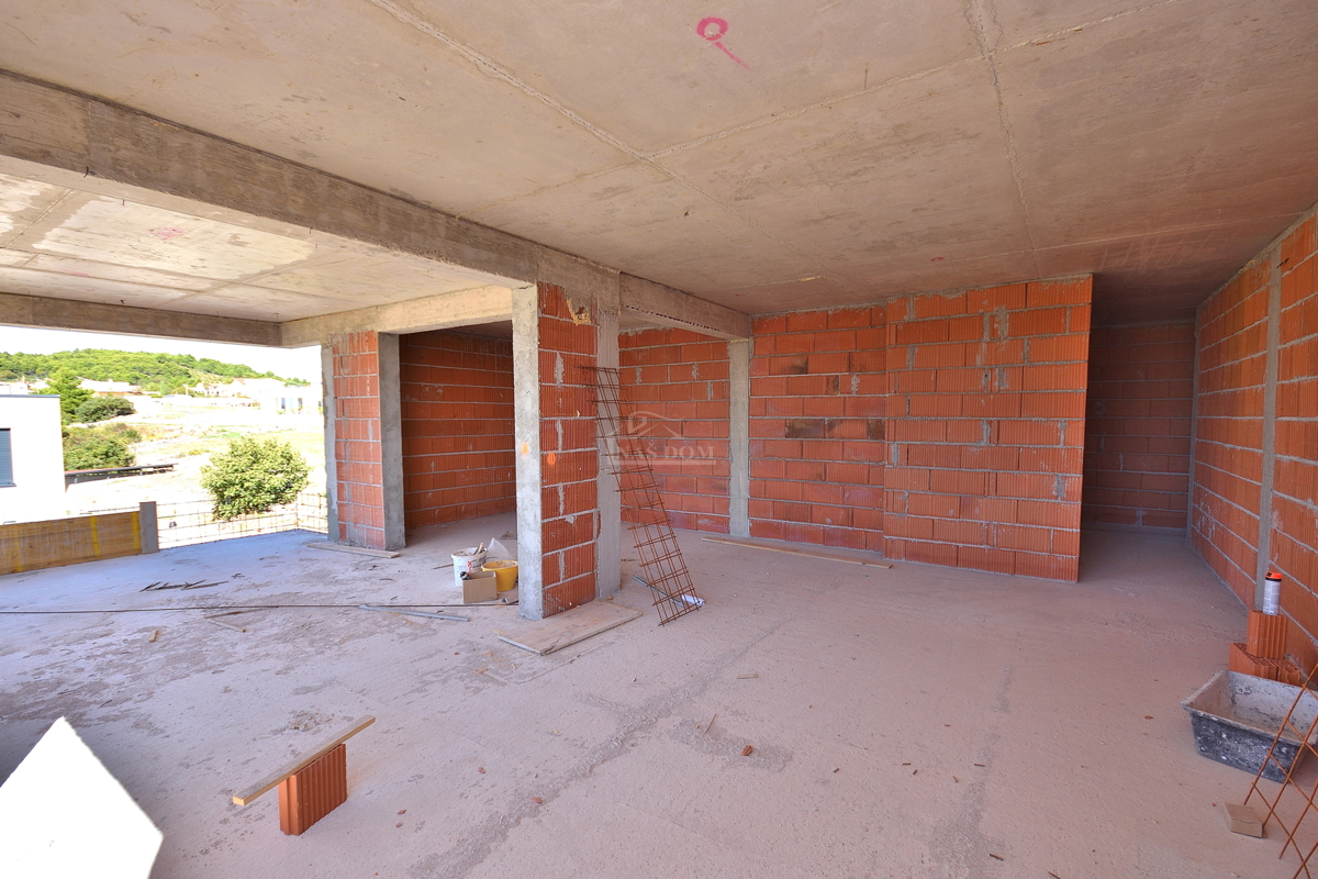 Vodice - S7 Stanovanje s tremi spalnicami, panoramski pogled na morje, novogradnja