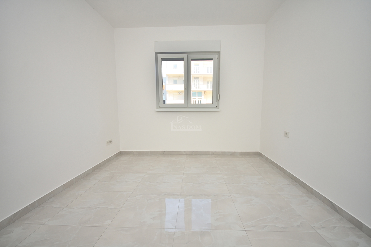 Vodice - NOVOGRADNJA S2 dvojna hiša v bližini plaže