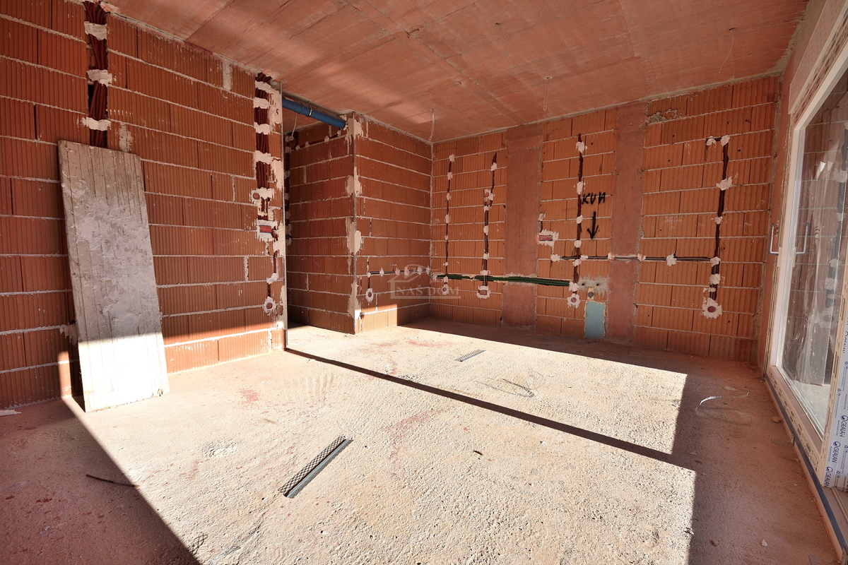 Srima, Vodice - NOVOGRADNJA S8 stanovanje 3S+DB, II nadstropje, 300 m od plaže