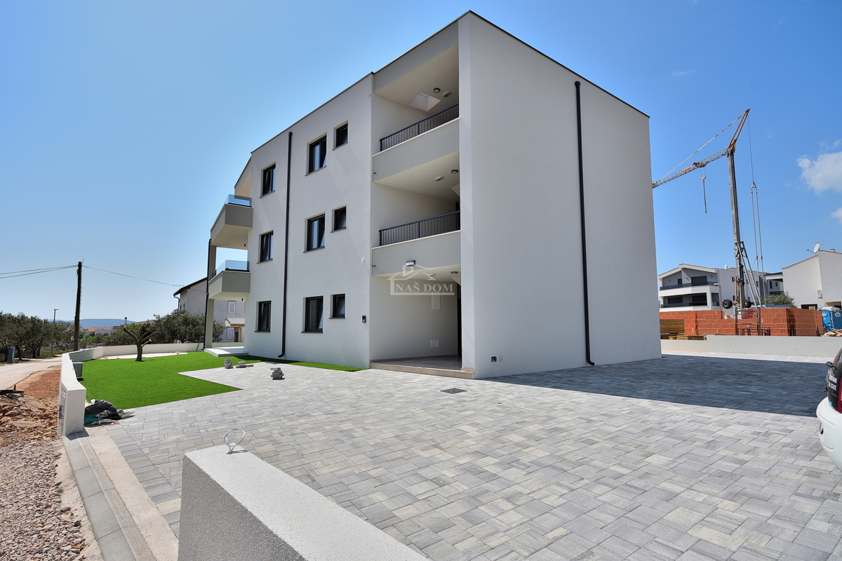 Vodice - NOVOGRADNJA S3 stanovanje s prostorno teraso